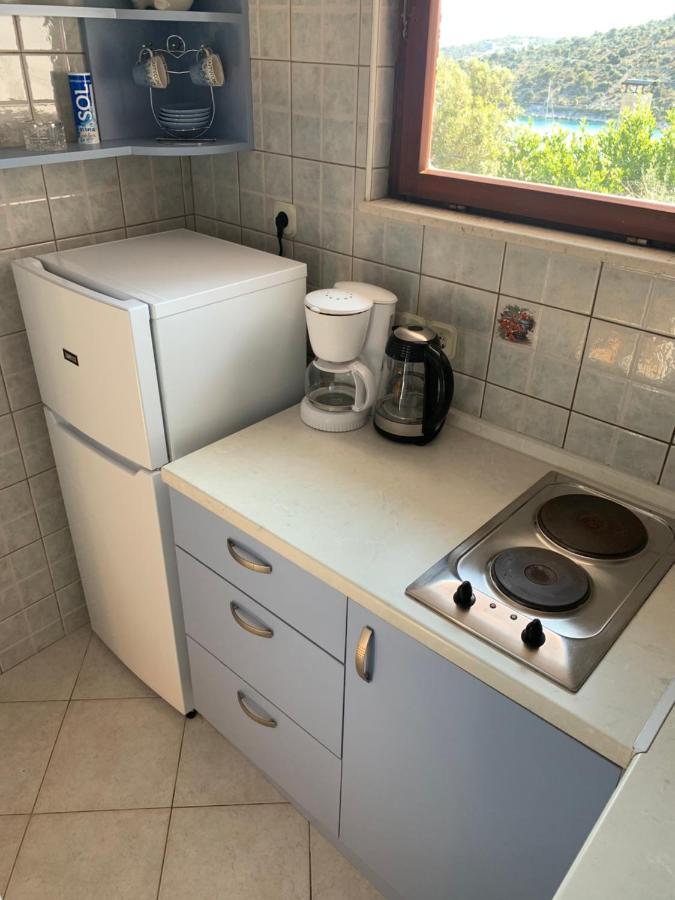 One Bedroom Apartment With Terrace And Seaview - B Севид Экстерьер фото